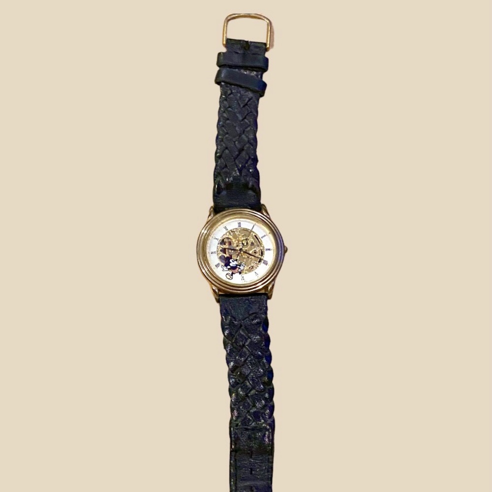 Vintage open gear Mickey Mouse Disney store exclusive skeleton watch 90’s